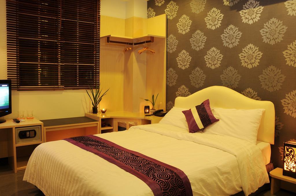 Lvis Boutique Hotel Male Bagian luar foto