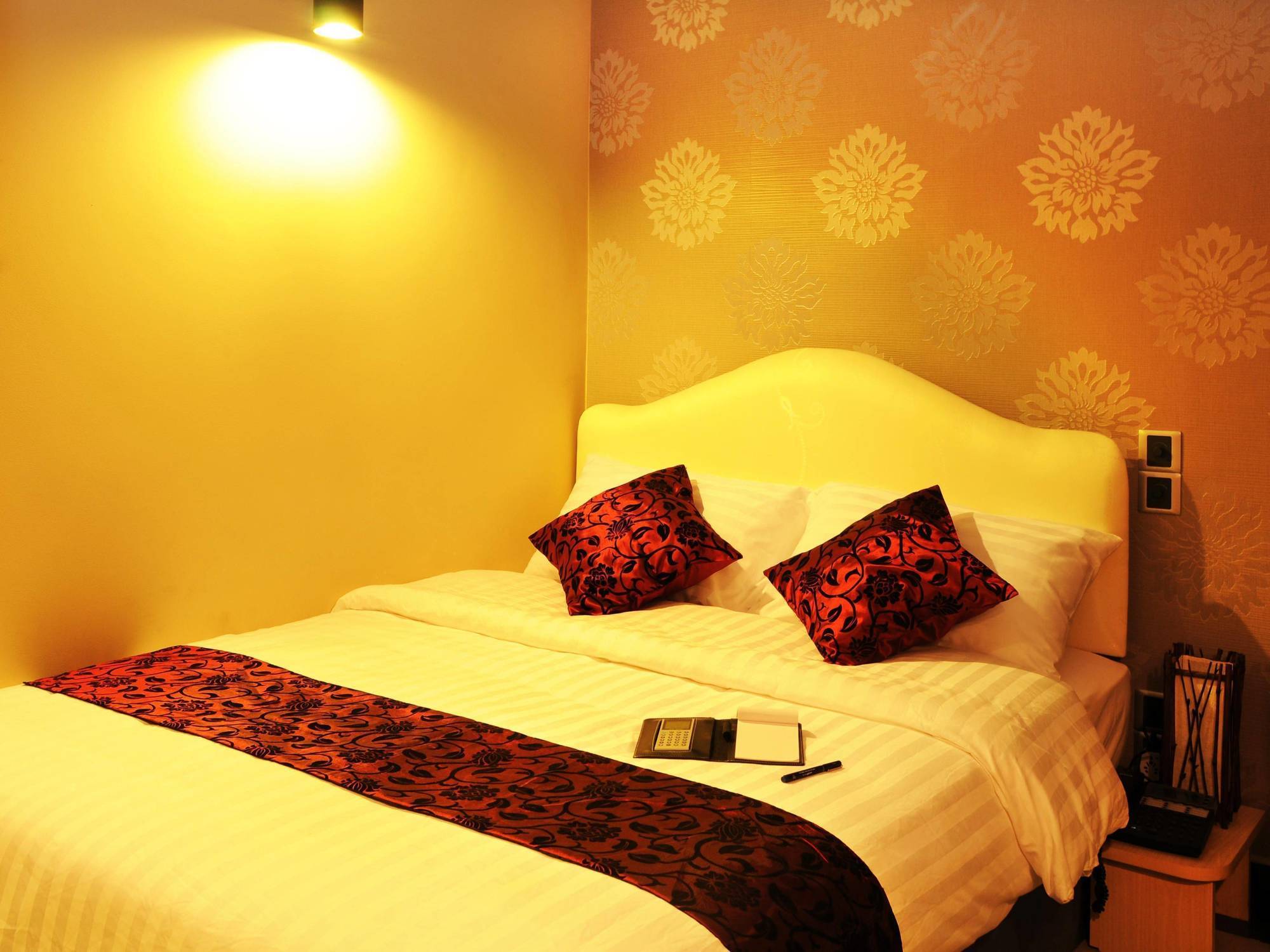 Lvis Boutique Hotel Male Bagian luar foto