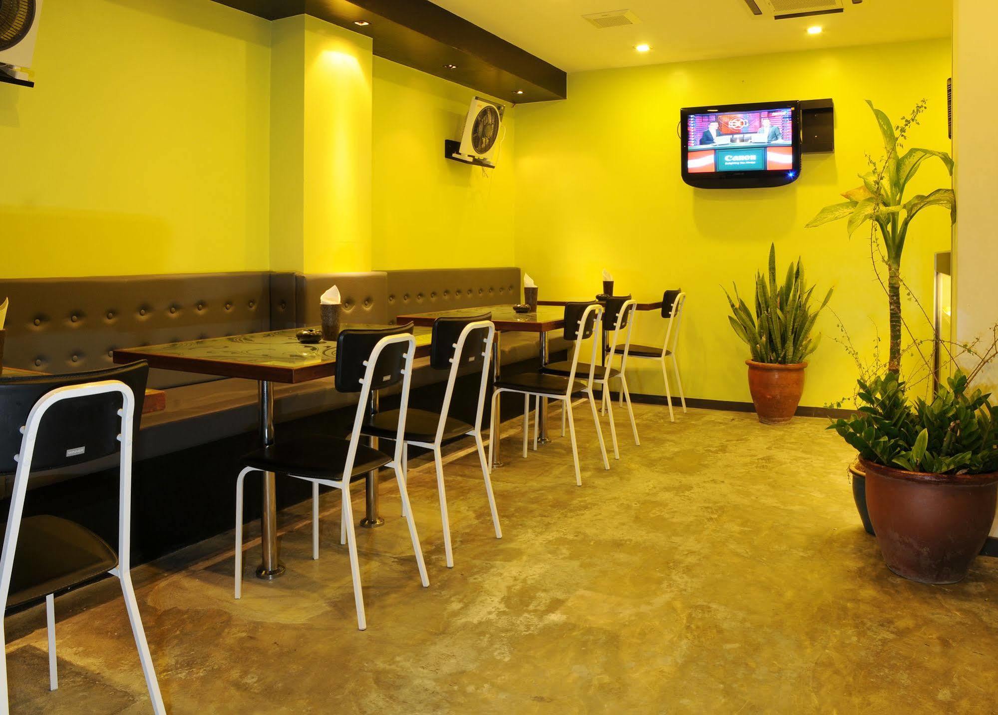 Lvis Boutique Hotel Male Bagian luar foto